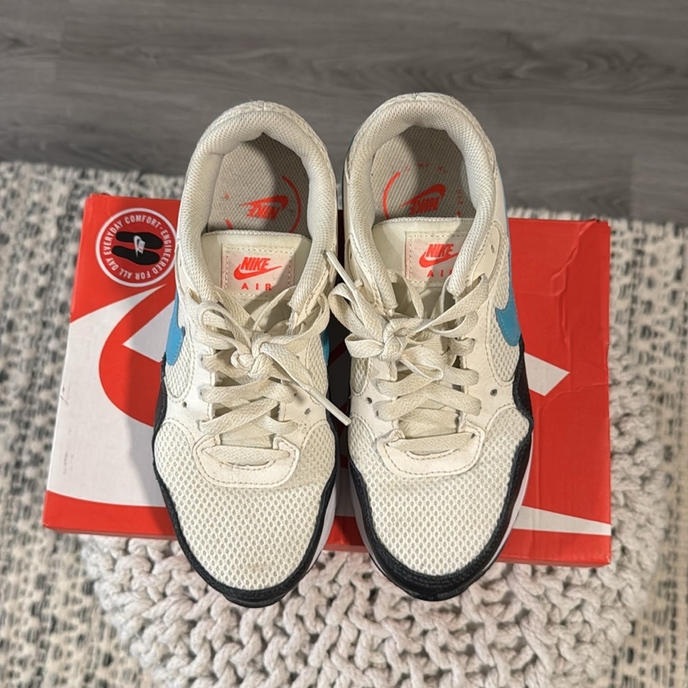 Womens Nike Air Max - Picture 6 of 7